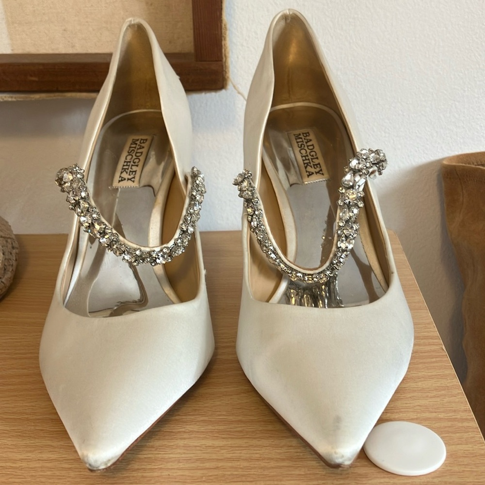 Badgley Mischka Women's White Embellished Heels